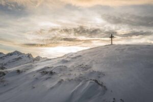Cross